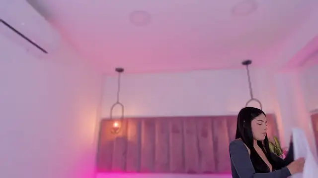 Haily b online show from 24, 2, 2026