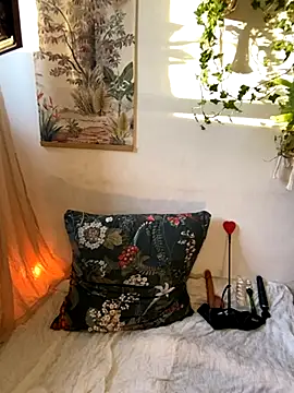 Rosemarie Blu online show from 19, 10, 2025