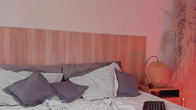 sweet obsession   online show from 9, 3, 2025