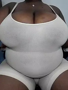 Snapshot of wamie12 chatting on 14, 3, 2025 wamie12 online show from 14, 3, 2025