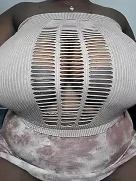 Snapshot of wamie12 chatting on 15, 3, 2025 wamie12 online show from 15, 3, 2025