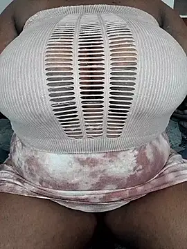 Snapshot of wamie12 chatting on 10, 9, 2025 wamie12 online show from 10, 9, 2025