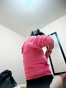 Snapshot of Ali3Martin chatting on 8, 2, 2026 Ali3Martin online show from 8, 2, 2026