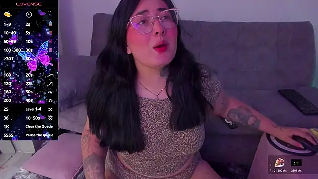 Snapshot of Curvybaddie99 chatting on 25, 3, 2026 Curvybaddie99 online show from 25, 3, 2026