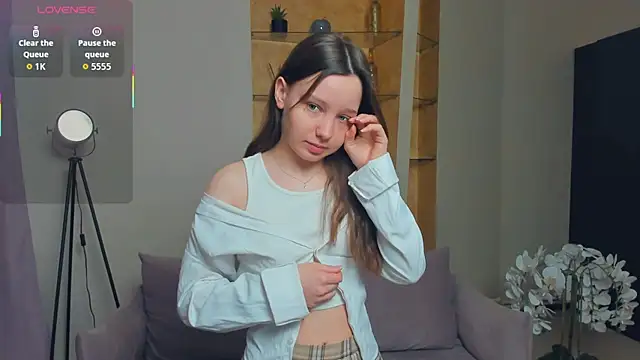 EdinaCordner online show from 22, 10, 2025