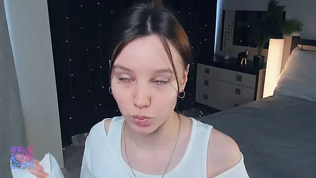 EdinaCordner online show from 3, 3, 2025