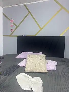 Snapshot of angellicaa_ chatting on 4, 3, 2025 angellicaa online show from 4, 3, 2025