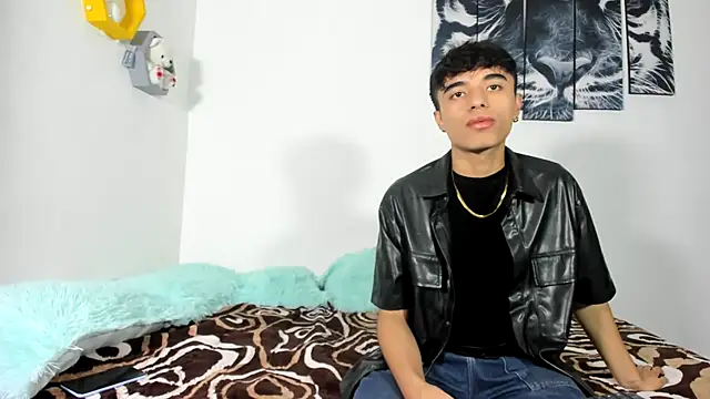 Maxxi hot23 online show from 16, 3, 2025