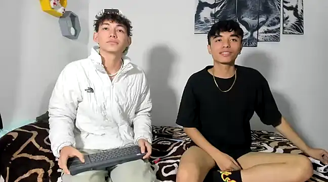 Maxxi hot23 online show from 10, 3, 2025