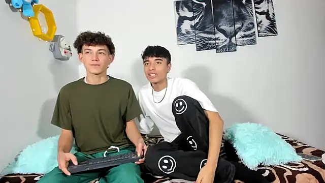 Maxxi hot23 online show from 14, 3, 2025