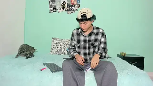 Maxxi hot23 online show from 7, 11, 2025