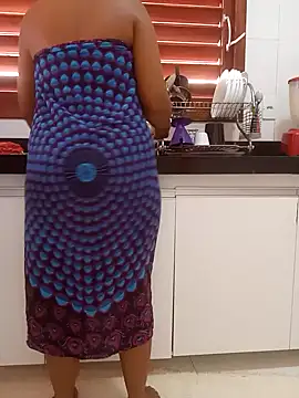 ebonye  online show from 23, 9, 2025