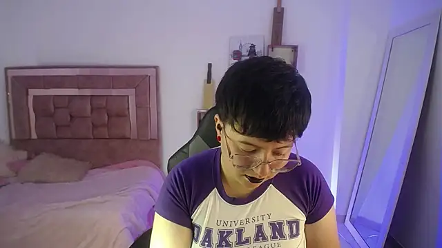 Snapshot of safyka chatting on 13, 2, 2026 safyka online show from 13, 2, 2026