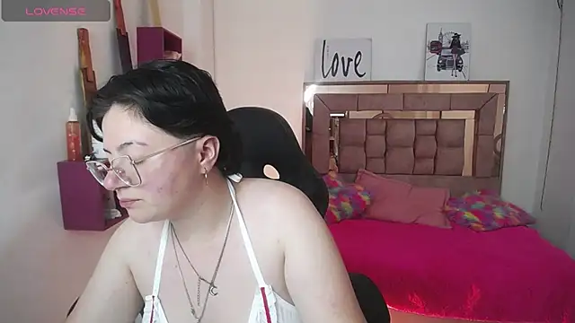 safyka online show from 10, 11, 2025