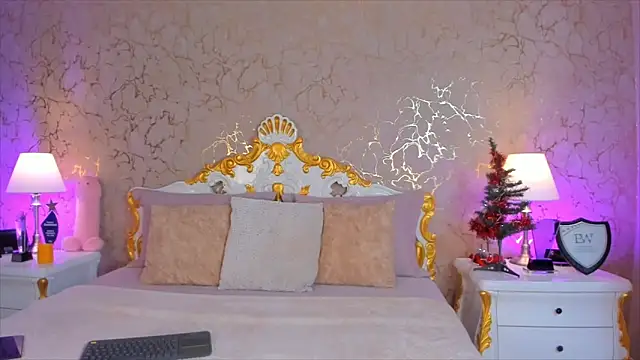 ScarlettWallace online show from 14, 12, 2025