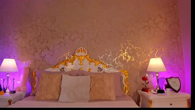 Snapshot of ScarlettWallace chatting on 4, 2, 2026 ScarlettWallace online show from 4, 2, 2026