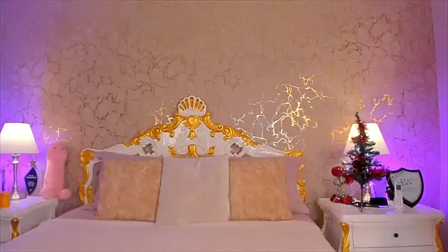 ScarlettWallace online show from 5, 1, 2026