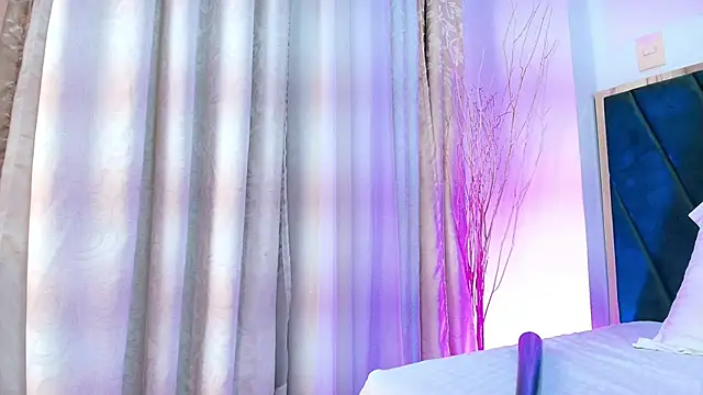 SeleneLujan online show from 28, 4, 2026