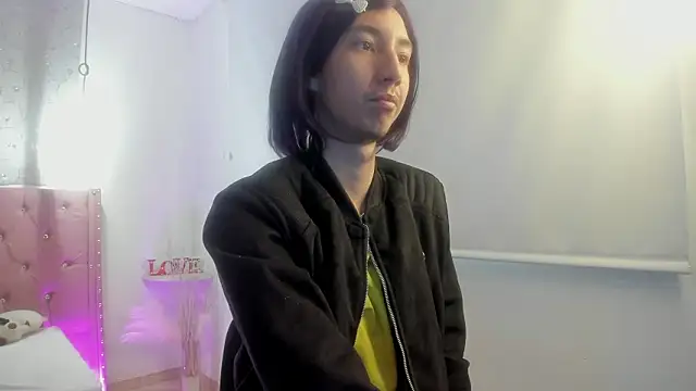 Snapshot of loverisu-coral chatting on 7, 3, 2026 loverisu-coral online show from 7, 3, 2026