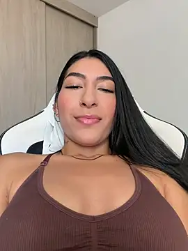 Snapshot of AshleyG_222 chatting on 27, 6, 2026 AshleyG 222 online show from 27, 6, 2026
