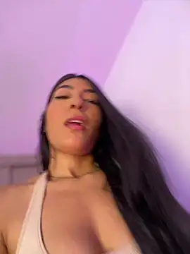 Snapshot of AshleyG_222 chatting on 7, 3, 2025 AshleyG 222 online show from 7, 3, 2025