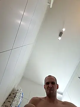 niceweb1 online show from 18, 5, 2026