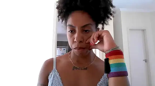 Aisha 1999 online show from 28, 2, 2025