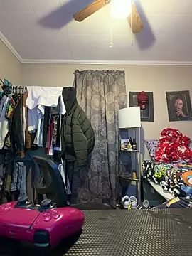 papiVilla23 online show from 4, 2, 2026