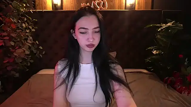 WildKittenX  online show from 26, 4, 2026