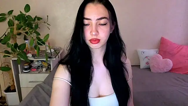 Snapshot of WildKittenX_ chatting on 15, 6, 2026 WildKittenX online show from 15, 6, 2026