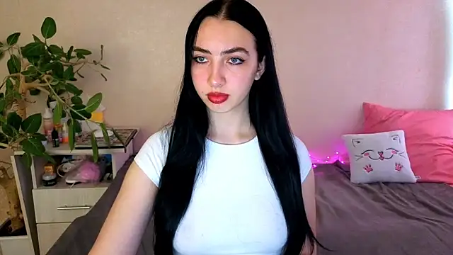 WildKittenX  online show from 30, 5, 2026