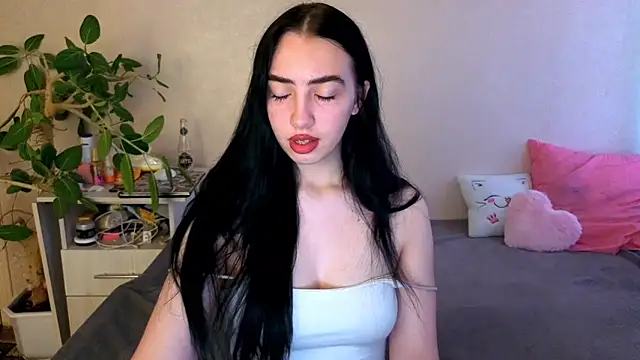 Snapshot of WildKittenX_ chatting on 20, 6, 2026 WildKittenX online show from 20, 6, 2026