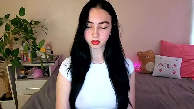WildKittenX  online show from 31, 5, 2026