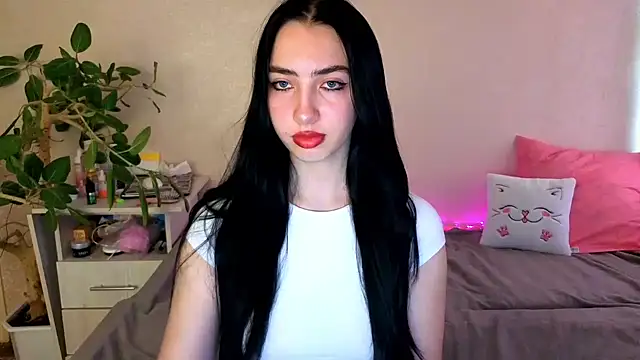 WildKittenX  online show from 29, 5, 2026