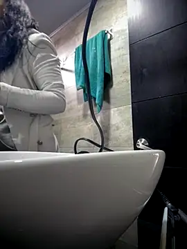 Snapshot of Mila_LS chatting on 10, 11, 2025 Mila LS online show from 10, 11, 2025