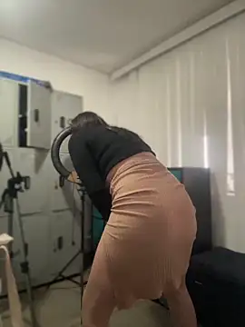 Snapshot of Mila_LS chatting on 12, 10, 2025 Mila LS online show from 12, 10, 2025