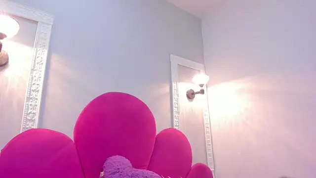 Snapshot of Bonniie_22 chatting on 7, 10, 2025 Bonniie 22 online show from 7, 10, 2025