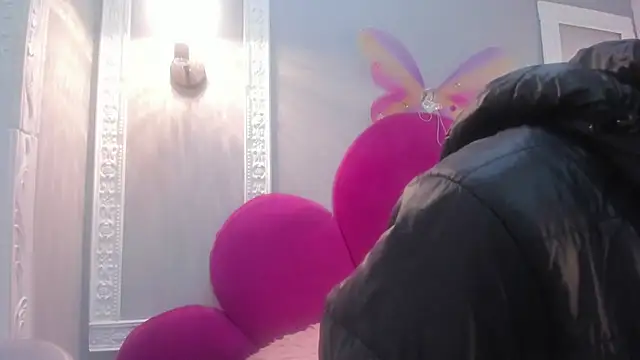 Snapshot of Bonniie_22 chatting on 19, 11, 2025 Bonniie 22 online show from 19, 11, 2025