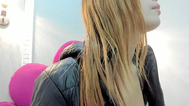 Bonniie 22 online show from 7, 2, 2026