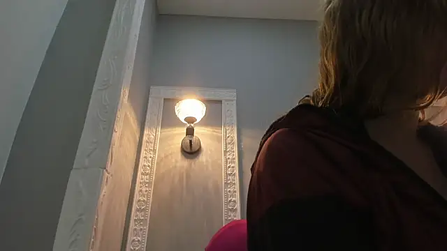 Bonniie 22 online show from 15, 12, 2025