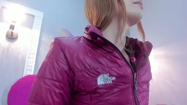 Snapshot of Bonniie_22 chatting on 18, 11, 2025 Bonniie 22 online show from 18, 11, 2025