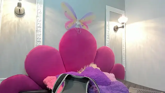 Snapshot of Bonniie_22 chatting on 13, 11, 2025 Bonniie 22 online show from 13, 11, 2025