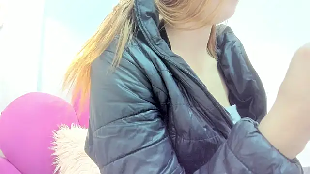 Bonniie 22 online show from 10, 2, 2026