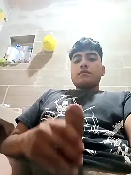 crisssalazar online show from 18, 3, 2025