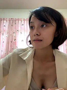 ladypaggy online show from 3, 11, 2025