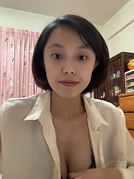 ladypaggy online show from 8, 4, 2026