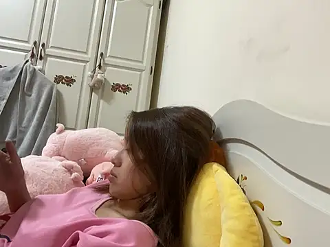 ladypaggy online show from 4, 3, 2025