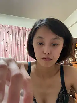 ladypaggy online show from 9, 4, 2026