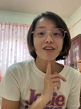 ladypaggy online show from 9, 3, 2026