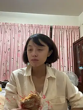 ladypaggy online show from 4, 10, 2025